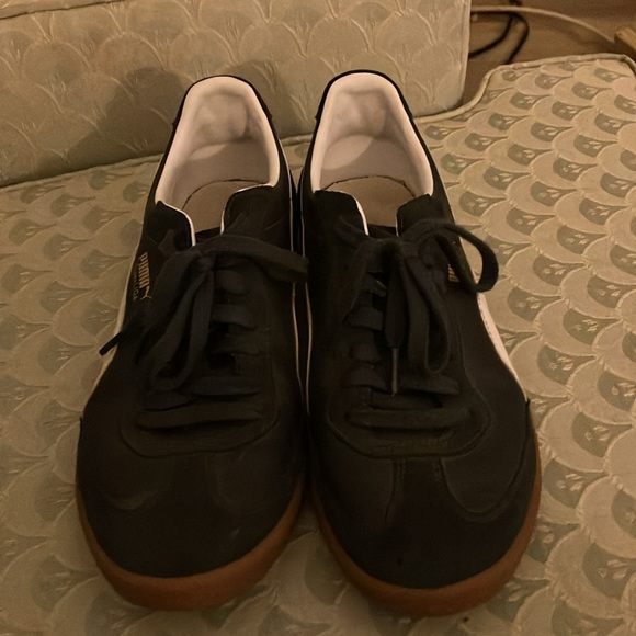 Puma LIGA indoor soccer shoes. Size US 10.5 - Picture 3 of 4